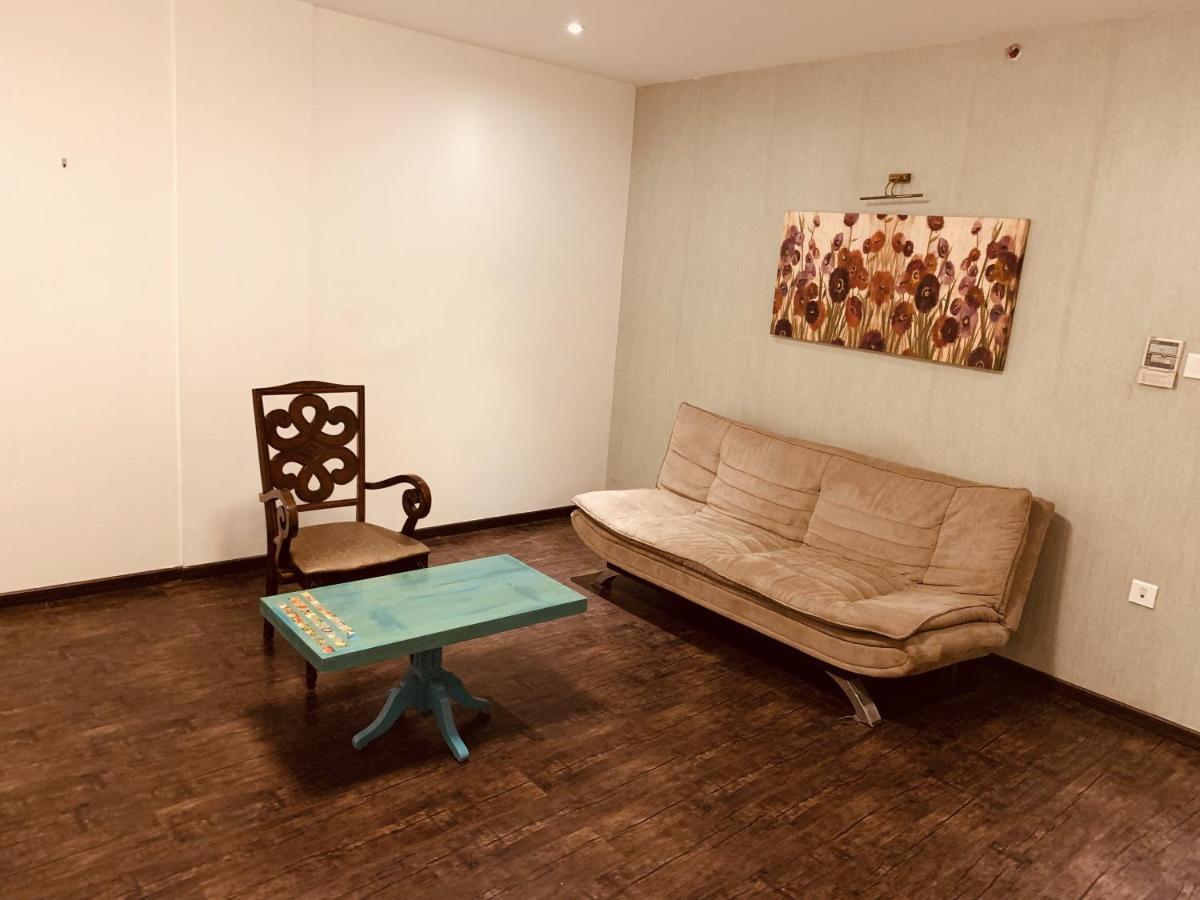 Hotel Sabareesh Park Maduráj Kültér fotó
